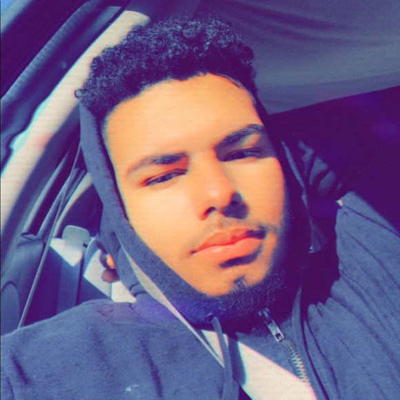 Profile Picture of Rafael Lara (@ralf1877) on Poshmark