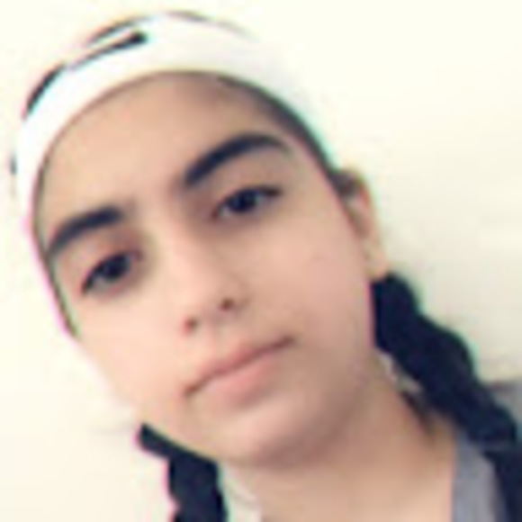 Oleen Daddoo - Poshmark Profile Picture of Oleen Daddoo (@od1520437) on Poshmark