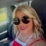 Profile Picture of Lori Barnhill (@miley1mom) on Instagram