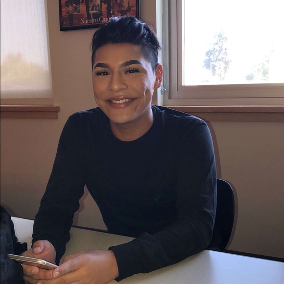 Profile Picture of Jason Cisneros (@jasoncisneros29) on Poshmark