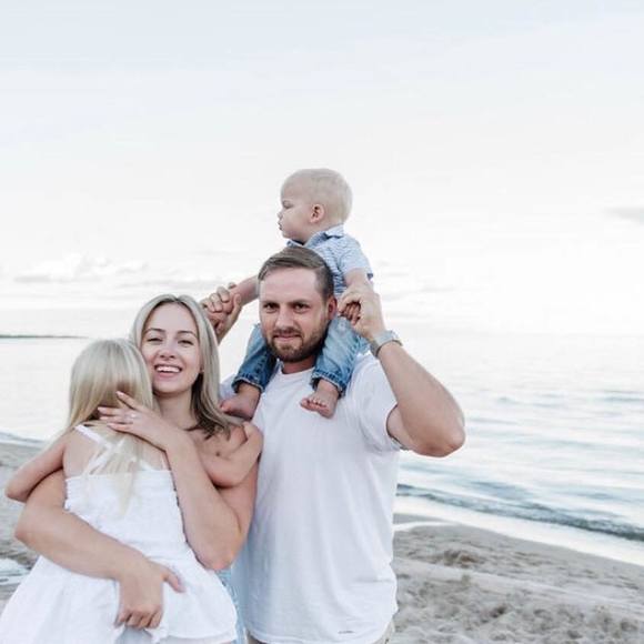 Profile Picture of Lisa Cunning (@lisa_cunning33) on Poshmark