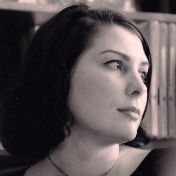 Profile Picture of Barbara Redsteer (@msredsteer) on Poshmark