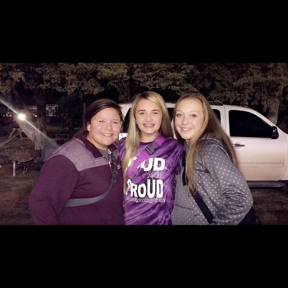 Profile Picture of Bailee Schurmann (@bailee_nicole6) on Poshmark