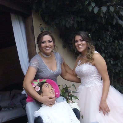 Profile Picture of Carlos Eduardo Olmos (@@CarlosVictorM) on Twitter