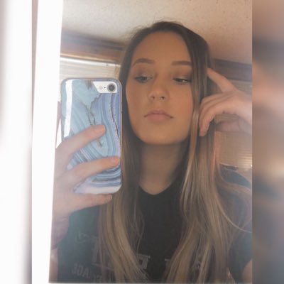 Profile Picture of Aimee Peterson (@AimeePe25605141) on Twitter