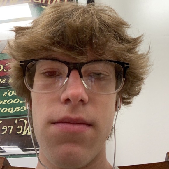 Profile Picture of Jake Schleeper (@schleepah) on Poshmark