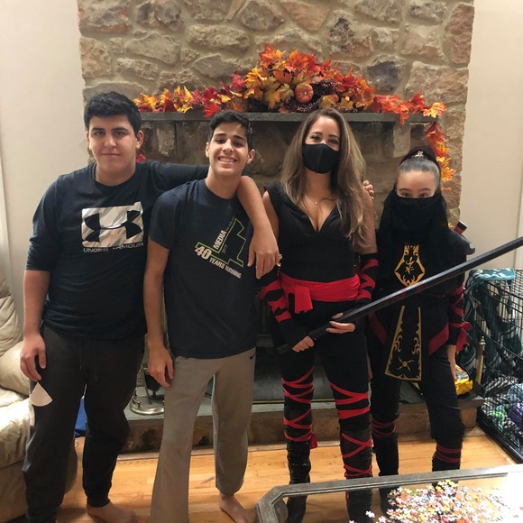 Profile Picture of Jennifer Dipillo (@jenniferdipillo) on Poshmark