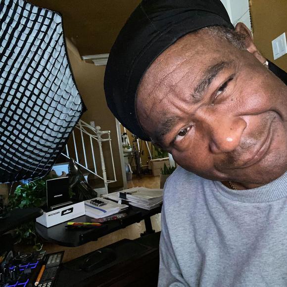 Profile Picture of Mario Hemsley (@paxstereo) on Poshmark