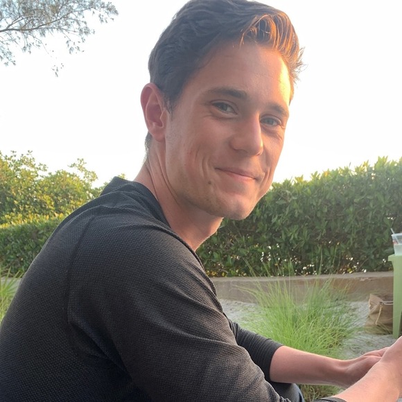 Profile Picture of John Townsend (@jtownsend17) on Poshmark