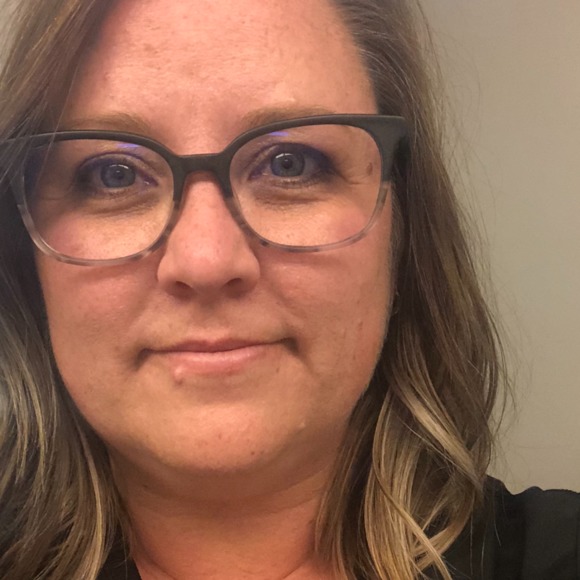 Profile Picture of Tonya Mcdaniel (@tkay18) on Poshmark