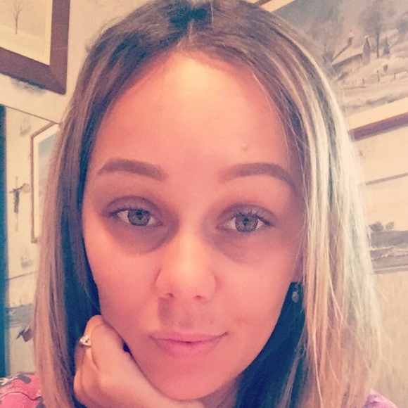 Profile Picture of Luz Mojica (@luzmojica) on Poshmark