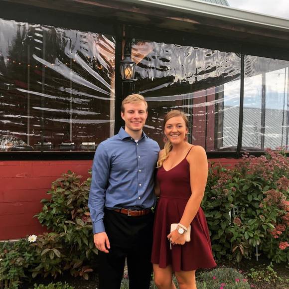 Profile Picture of Danielle Bedford (@daniellebedford) on Poshmark