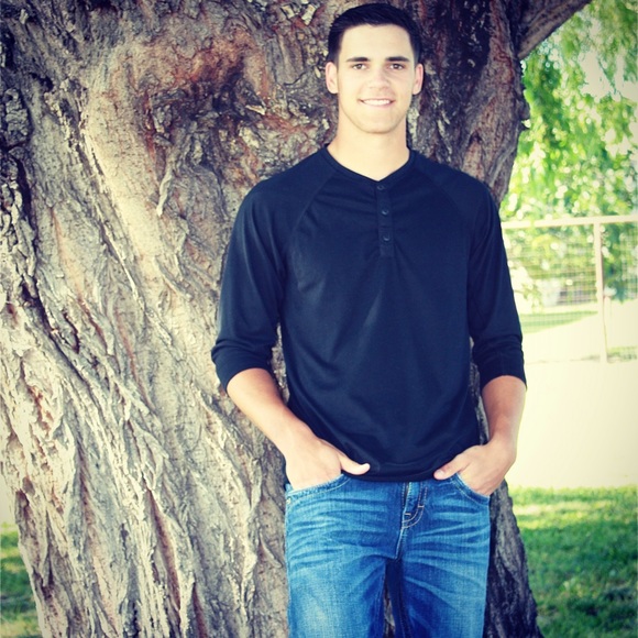 Profile Picture of Brad Bussard (@bradbussard) on Poshmark