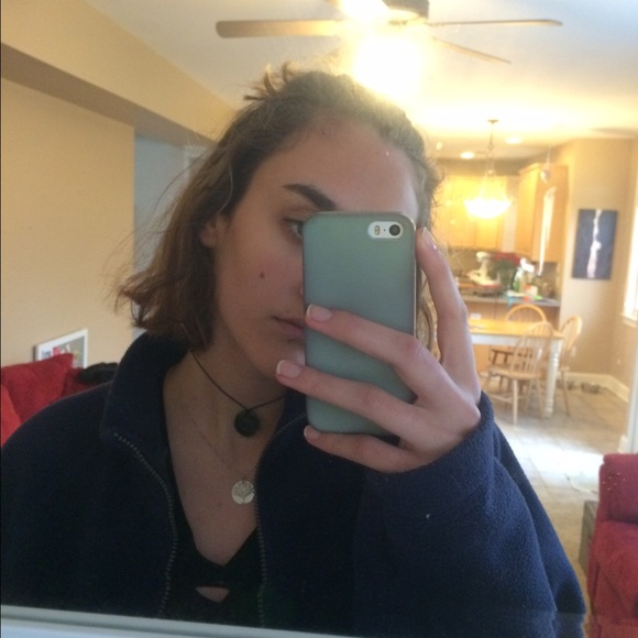 Profile Picture of Caroline Davies (@carodavies) on Poshmark