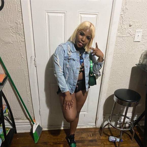 Profile Picture of Laūrice Dior (@lauricefletcher) on Poshmark