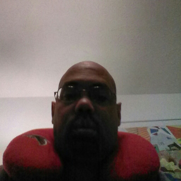 Profile Picture of Wesley Thomas (@wesleyt_1962) on Poshmark