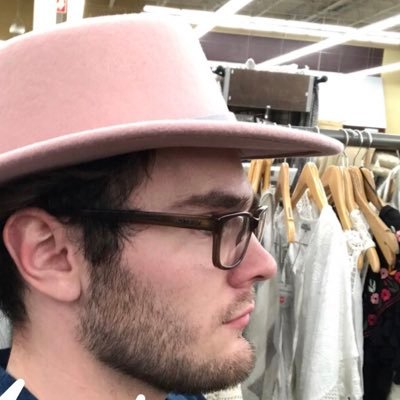 Profile Picture of Julia Child’s Garbage Can (@selby_97) on Twitter