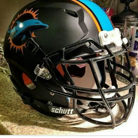 Profile Picture of Ethan Orcutt (@eorcutt00) on Poshmark