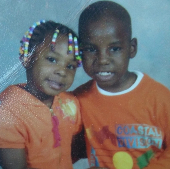 Profile Picture of Iesha Bradby (@esha31) on Poshmark