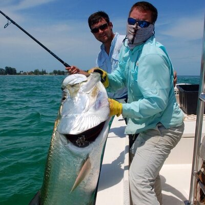 Profile Picture of Dustin Hinson (@Dkhinson11) on Twitter