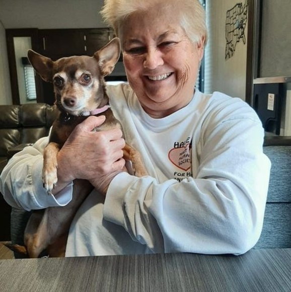 Profile Picture of Cindy Woodall (@cewooda) on Poshmark