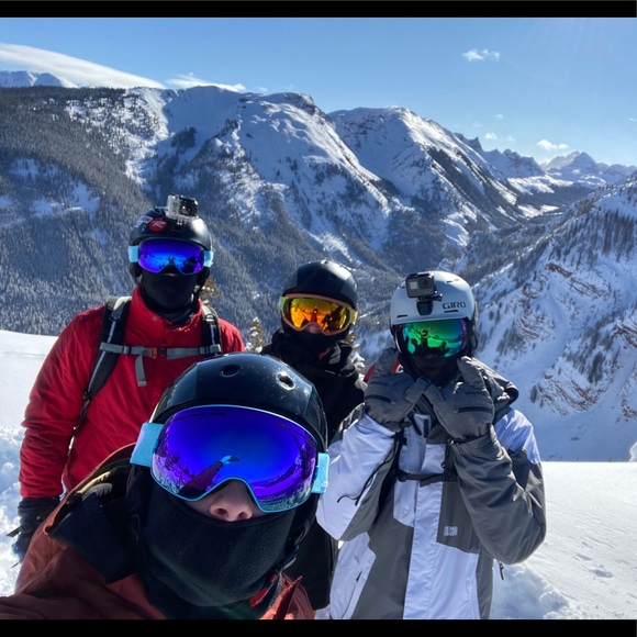 Peter Spencer - Poshmark Profile Picture of Peter Spencer (@pspencer0511) on Poshmark