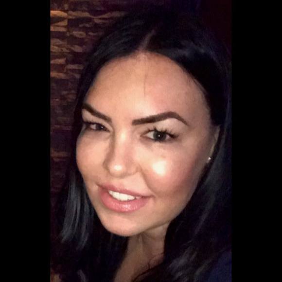 Profile Picture of Christina Randazzo (@robchris11) on Poshmark