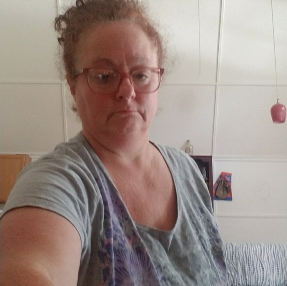 Profile Picture of Traci Wright (@traci1971202) on Poshmark