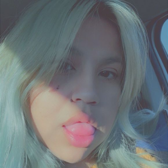Profile Picture of Krystal Melendez (@basickrys) on Poshmark