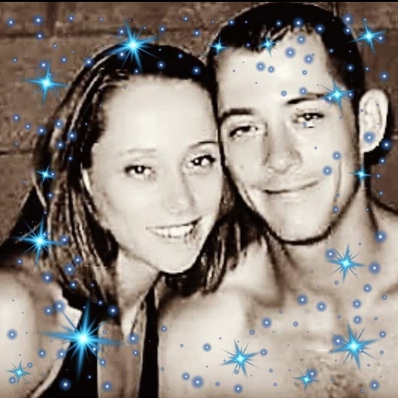 Profile Picture of Jacquie Scudder (@jacquiescudder) on Poshmark