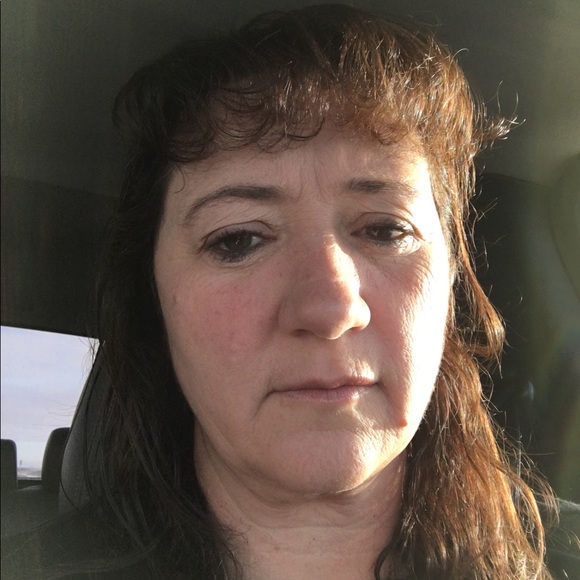 Profile Picture of Shannon Negaard (@sdnegaard) on Poshmark