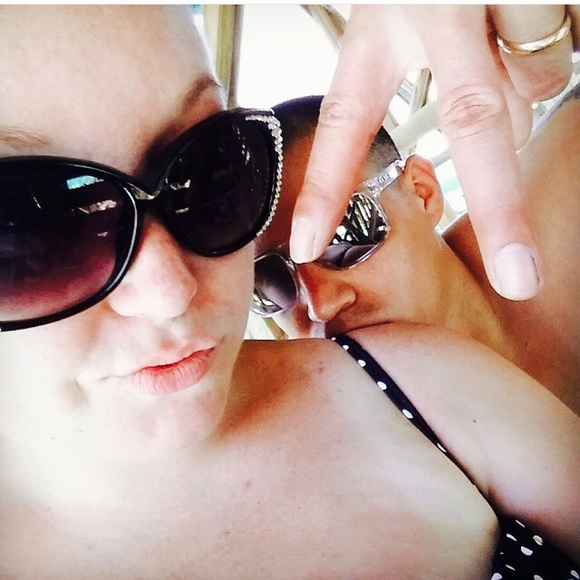 Profile Picture of Katrina Levario (@mrslevario) on Poshmark