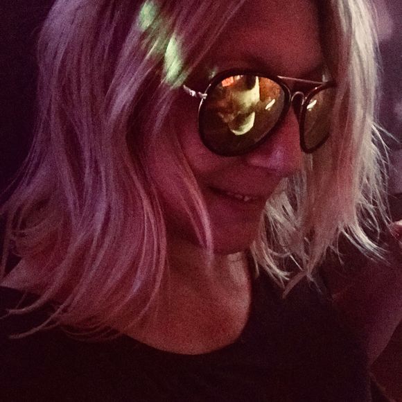 Profile Picture of Roberta Powers (@rlmalloy) on Poshmark