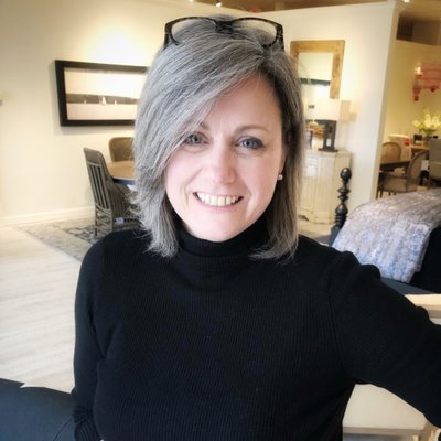 Profile Picture of Nicola Perry (@NicolaPerry) on Twitter