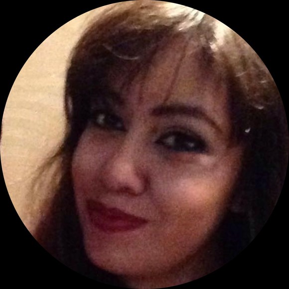 Profile Picture of Amira Galvez (@amiragalvez) on Poshmark