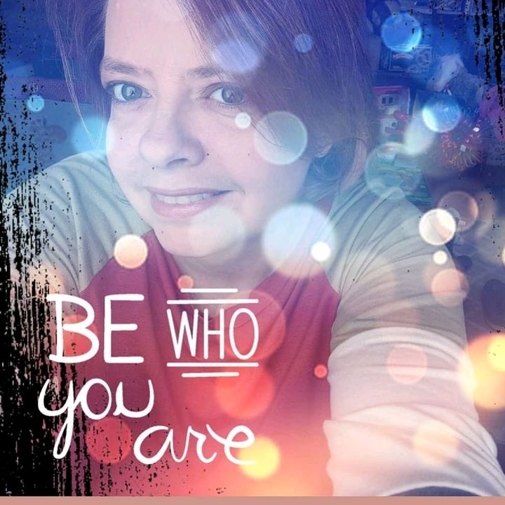 Profile Picture of Robin ✨️Maye's Creations✨️ (@robin_maye) on Tiktok