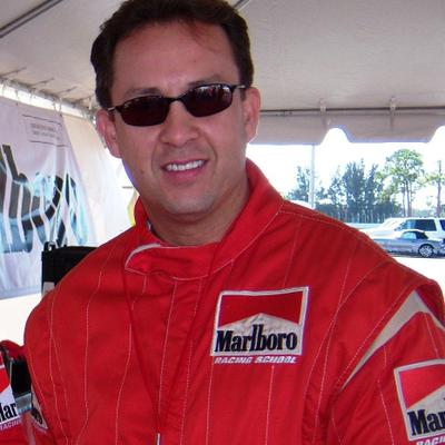 Profile Picture of Luis Fierros (@loucious2009) on Twitter