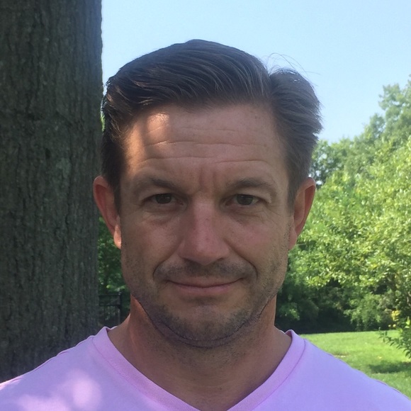 Profile Picture of David Peistrup (@strap10) on Poshmark