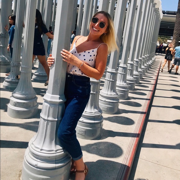 Profile Picture of Alexa Blashinsky (@ablasbinsky26) on Poshmark