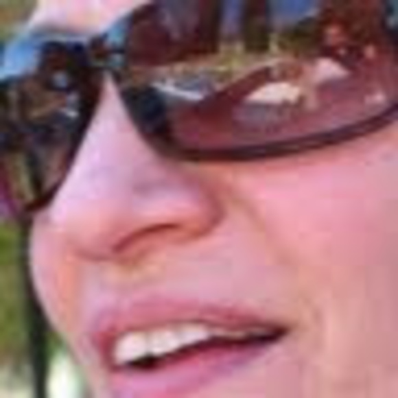 Profile Picture of Lisa Scherlacher (@lisascherlacher) on Poshmark