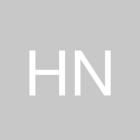 Hannah Nahas - Poshmark Profile Picture of Hannah Nahas (@babeintheblank) on Poshmark