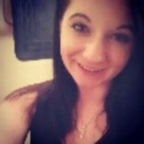 Profile Picture of Whitney Harris (@whitter2014) on Poshmark