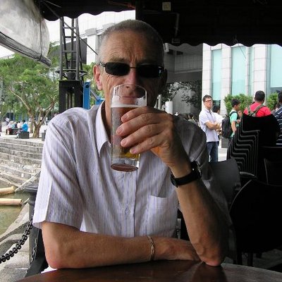 Profile Picture of Steve Chalker (@SteviecSteve) on Twitter