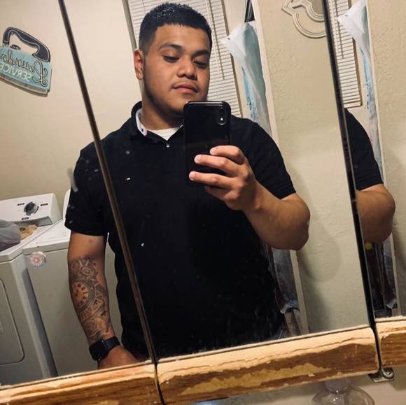 Profile Picture of Joel Tovar (@tovarjoel0330) on Poshmark