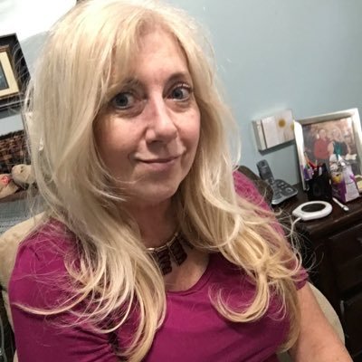 Profile Picture of Lorrie Crow (@LorrieRCrow) on Twitter