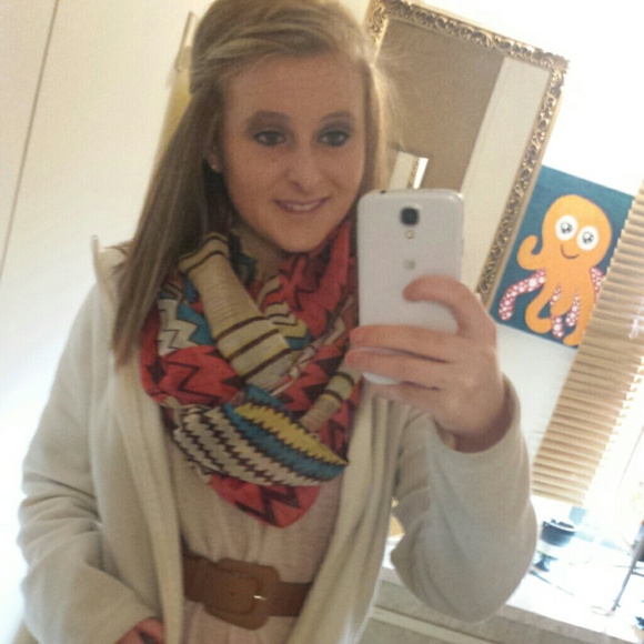 Profile Picture of Alyssa Haarman (@lyssa_vincent97) on Poshmark