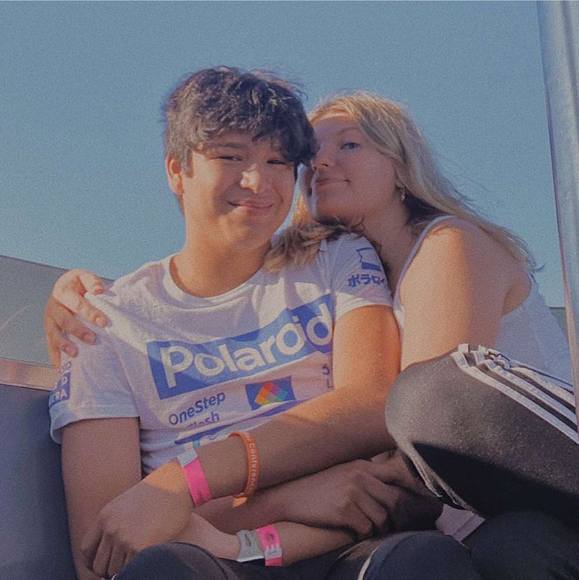 Brady Wazny - Poshmark Profile Picture of Brady Wazny (@btwazny28) on Poshmark