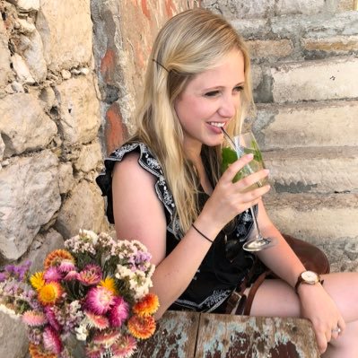 Profile Picture of Erica Ruth (@RUTH_bar) on Twitter