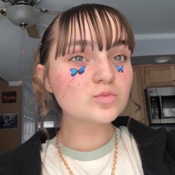 Profile Picture of Amber Serbicki (@amber_135) on Poshmark