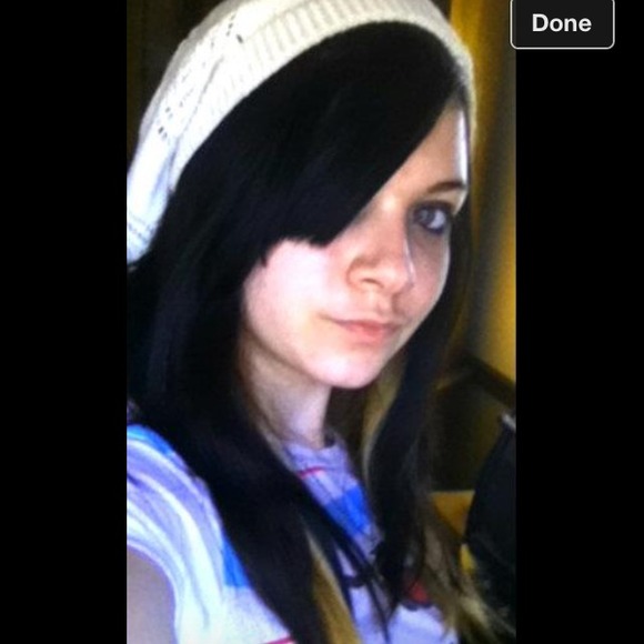 Profile Picture of Lily Armstrong (@lilyarmstrong) on Poshmark